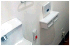 小数の入居者の共同生活を考えたグループホーム向けナースコールトイレ用防水押しボタン